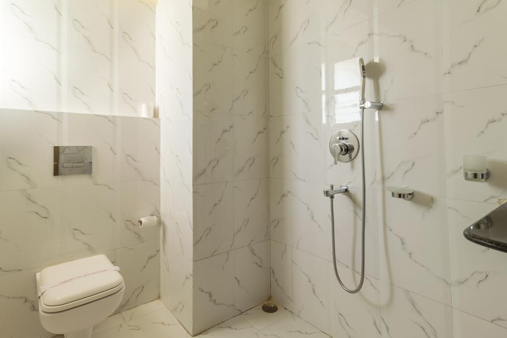Hotel D' Sapphire Guwahati Luaran gambar