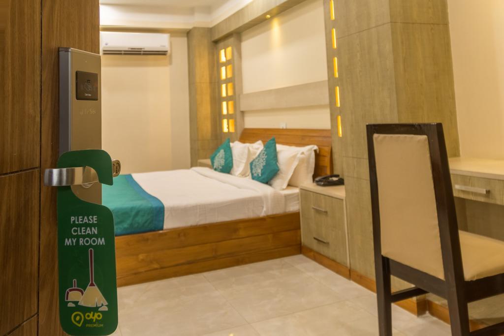 Hotel D' Sapphire Guwahati Luaran gambar
